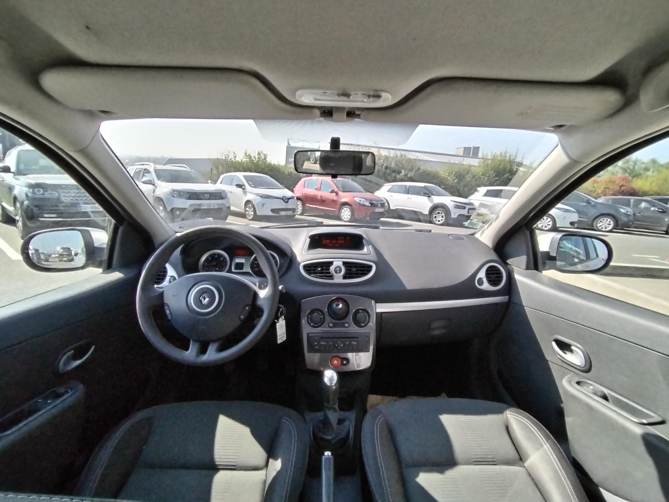 RENAULT  CLIO III